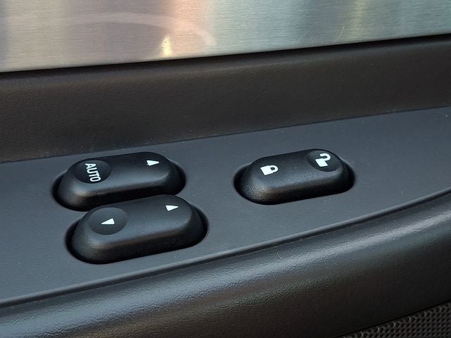 2002 Ford Thunderbird Base
