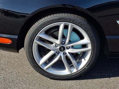 2002 Ford Thunderbird Base