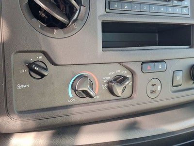 2024 Ford E-450SD 14' BOX TRUCK DRW