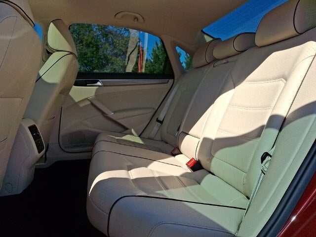 2018 Volkswagen Passat 2.0T SE