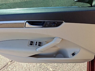 2018 Volkswagen Passat 2.0T SE