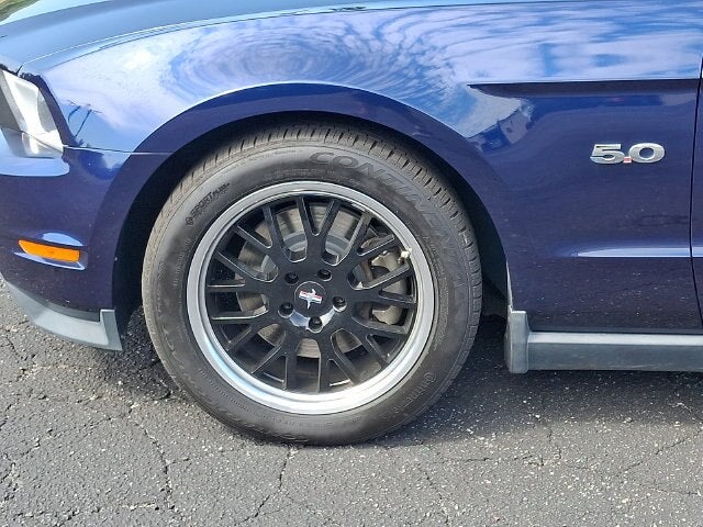 2011 Ford Mustang GT Premium
