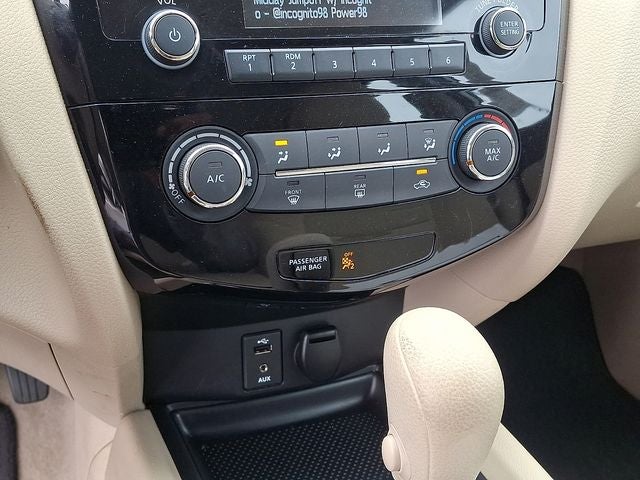 2015 Nissan Rogue S