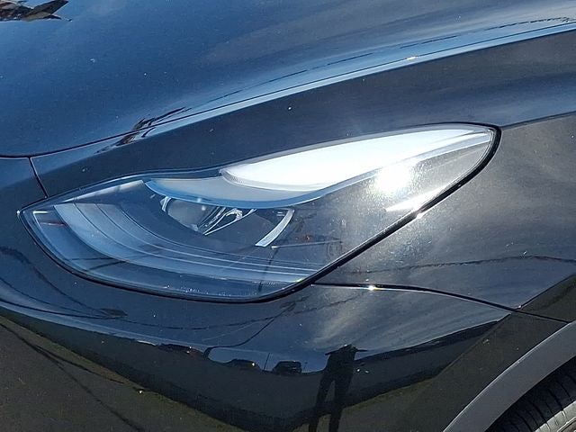 2025 Tesla Model Y Performance