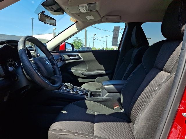 2023 Mitsubishi Outlander ES