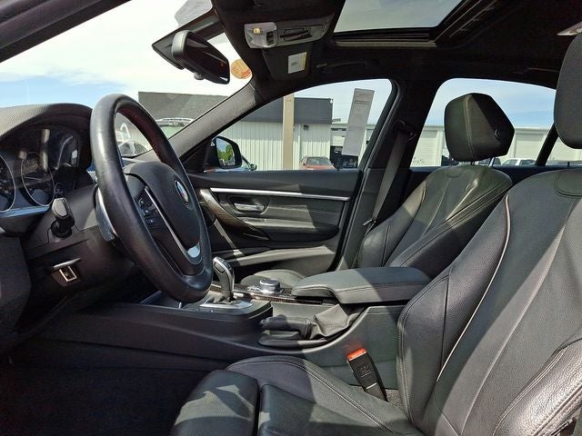 2018 BMW 3 Series 330i
