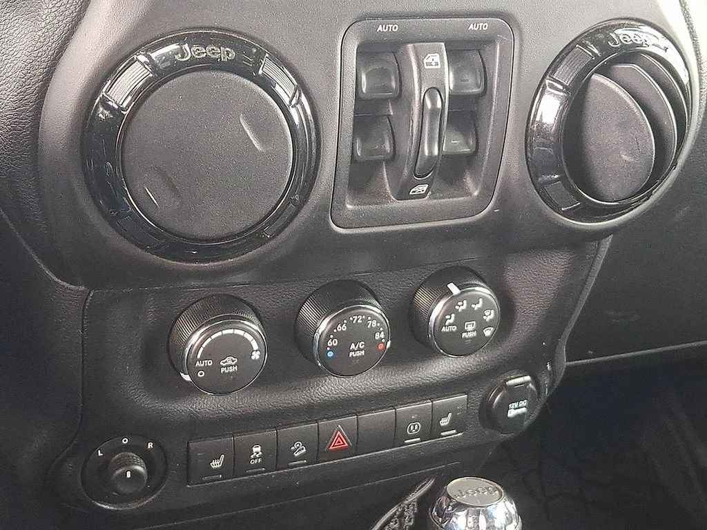 2014 Jeep Wrangler Unlimited Altitude