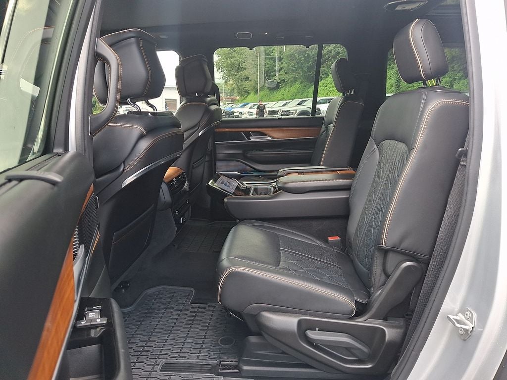 2024 Jeep Grand Wagoneer L Series III