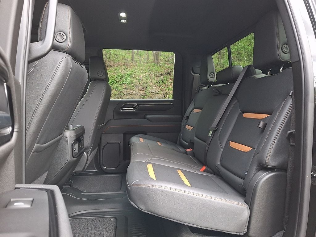 2025 GMC Sierra 2500HD AT4