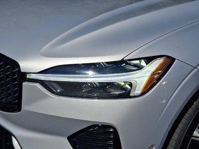 2023 Volvo XC60 B5 Plus Dark Theme