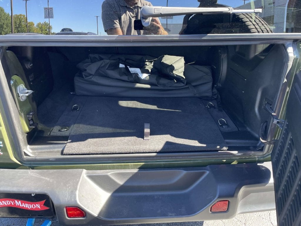 2023 Jeep Wrangler Sahara 4x4