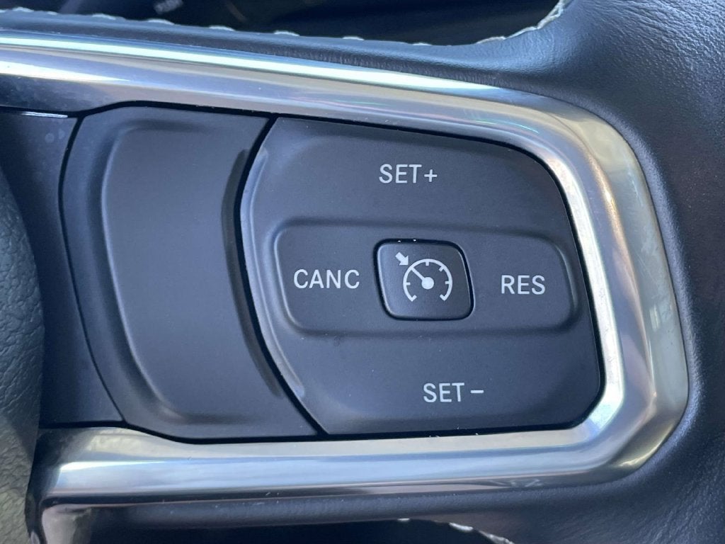 2023 Jeep Wrangler Sahara 4x4