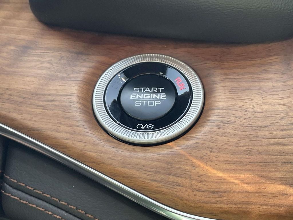 2025 Jeep Grand Cherokee Summit Reserve 4x4
