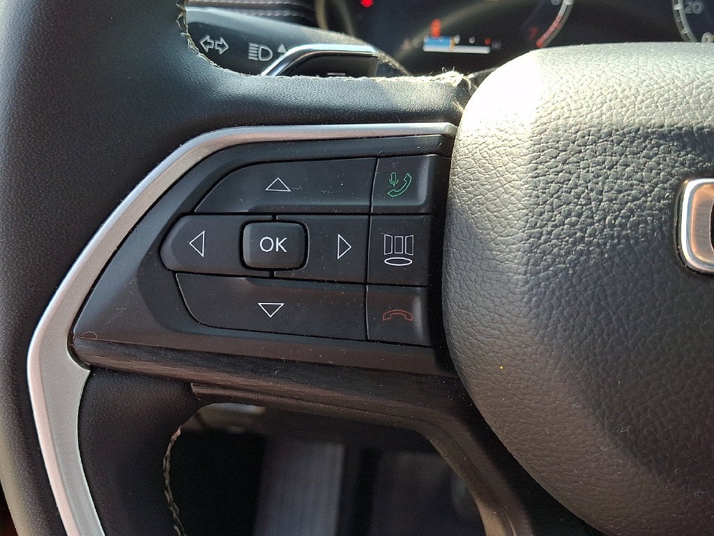 2023 Jeep Grand Cherokee L Altitude 4x4