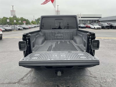 2022 Jeep Gladiator Overland 4x4