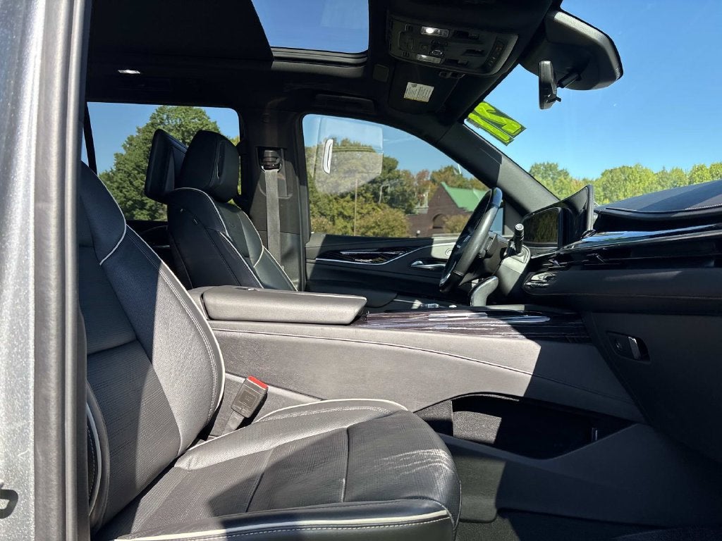2021 Cadillac Escalade 2WD Sport