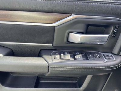 2024 RAM 2500 Laramie Crew Cab 4x4 6'4' Box
