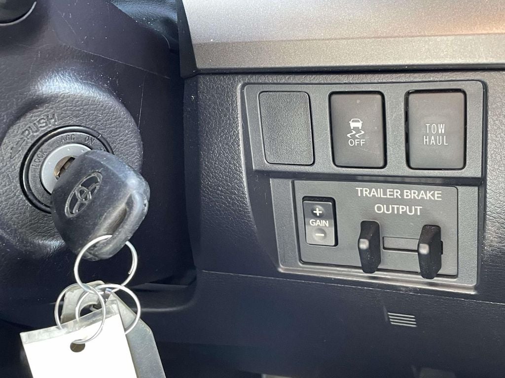 2018 Toyota Tundra SR5 5.7L V8