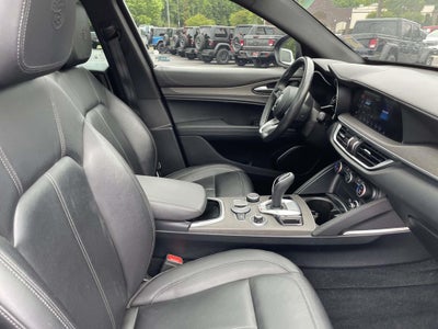 2022 Alfa Romeo Stelvio Ti AWD