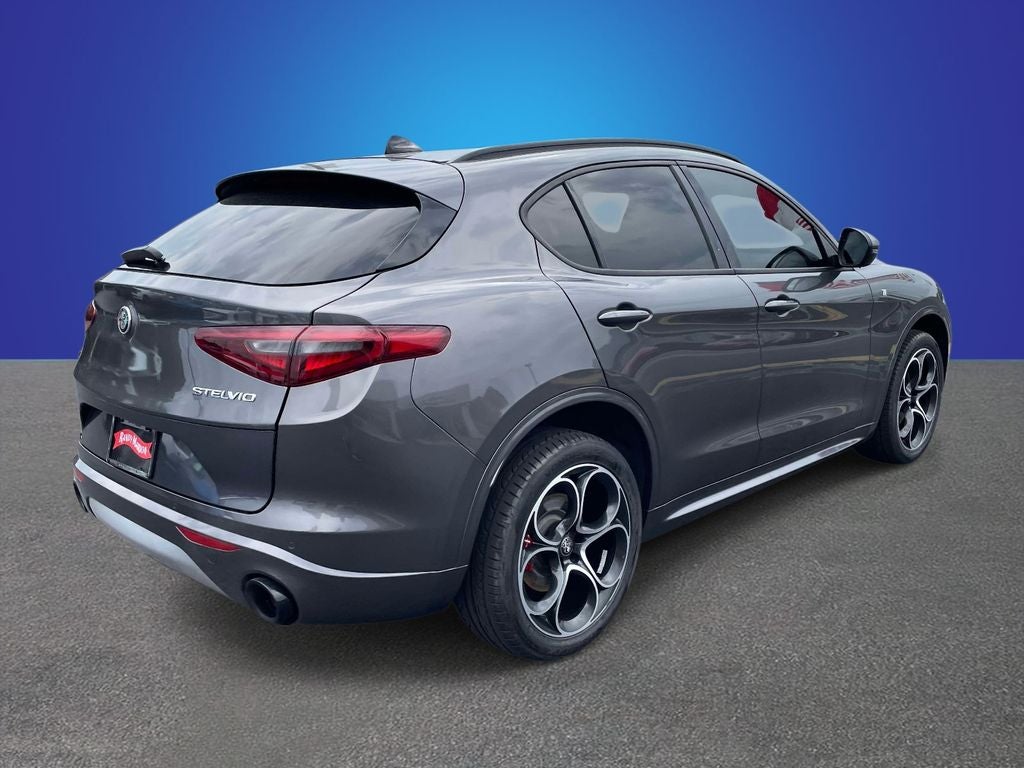 2022 Alfa Romeo Stelvio Ti AWD