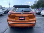 2022 Nissan Kicks SR