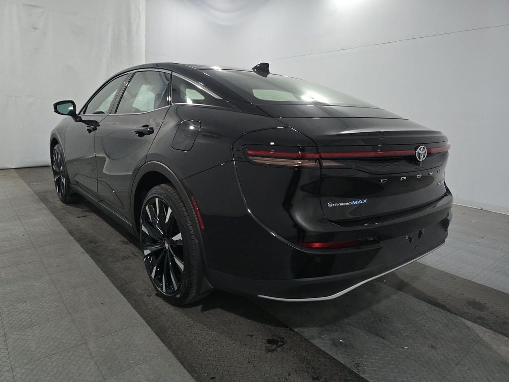 2026 Toyota Crown Platinum