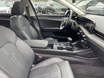 2025 Kia K5 EX