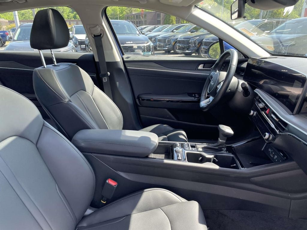 2025 Kia K5 EX