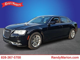2021 Chrysler 300 Touring