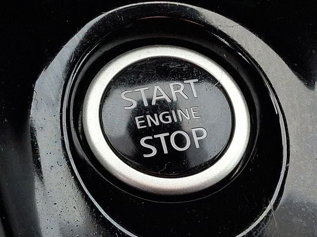 2024 Nissan Versa 1.6 SR