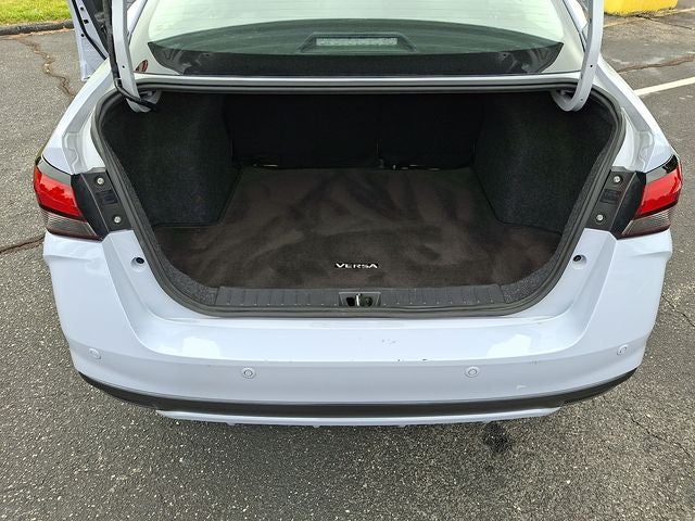 2024 Nissan Versa 1.6 SR