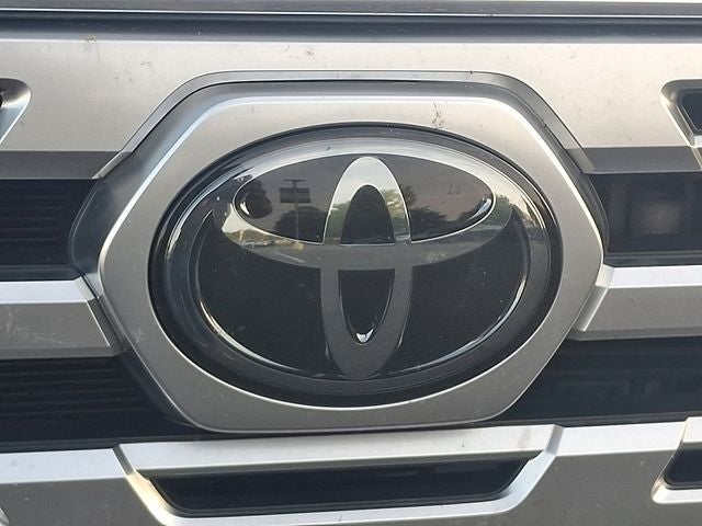 2018 Toyota Tacoma Limited V6