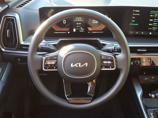 2025 Kia Sorento LX