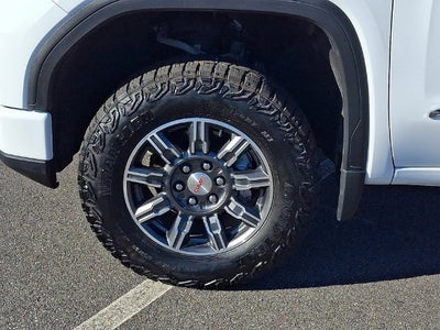 2025 GMC Sierra 1500 AT4