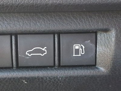 2025 Toyota Camry SE Hybrid