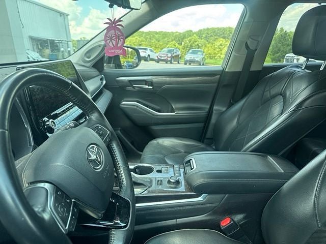 2021 Toyota Highlander Platinum