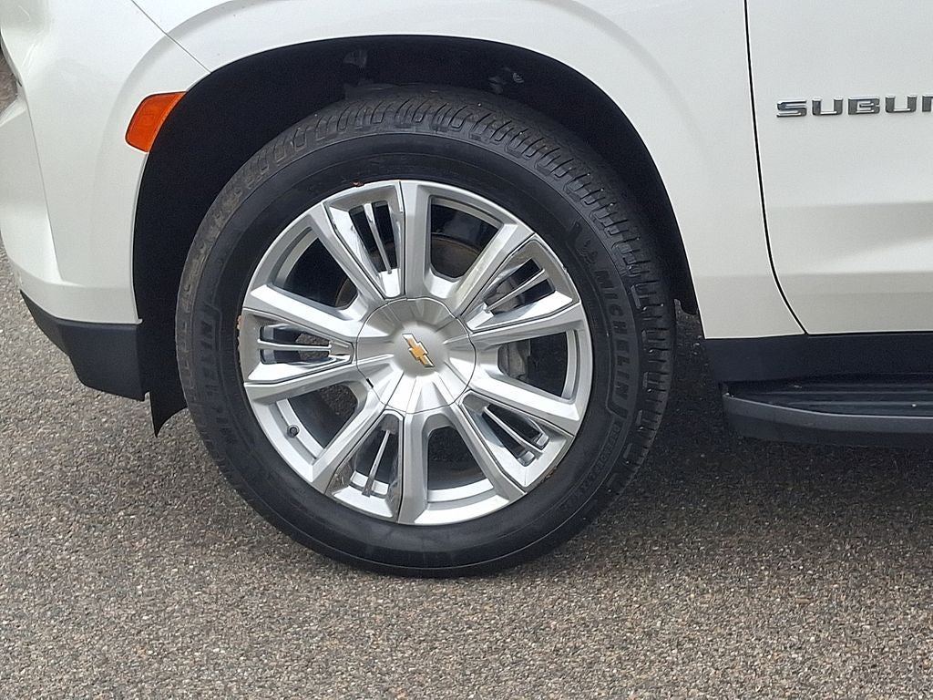 2023 Chevrolet Suburban High Country