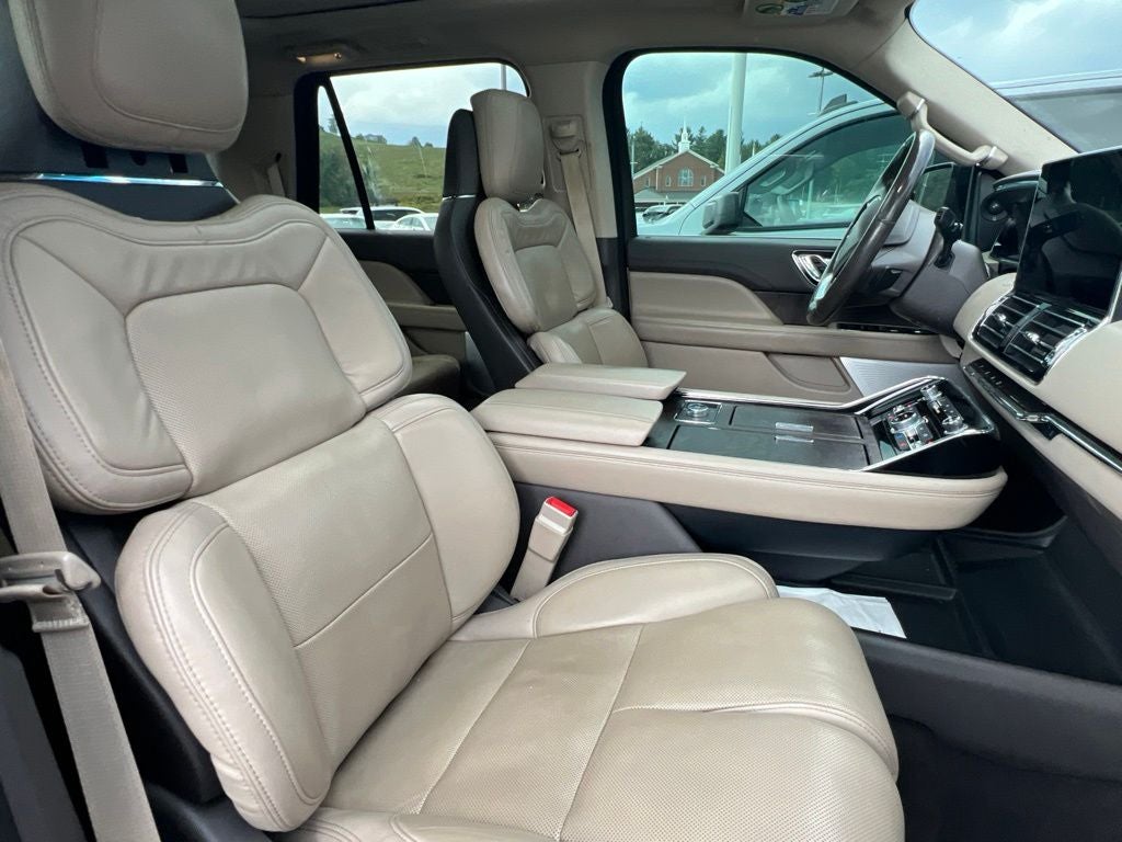 2022 Lincoln Navigator L Reserve