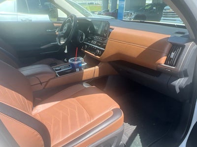 2024 Nissan Pathfinder Platinum