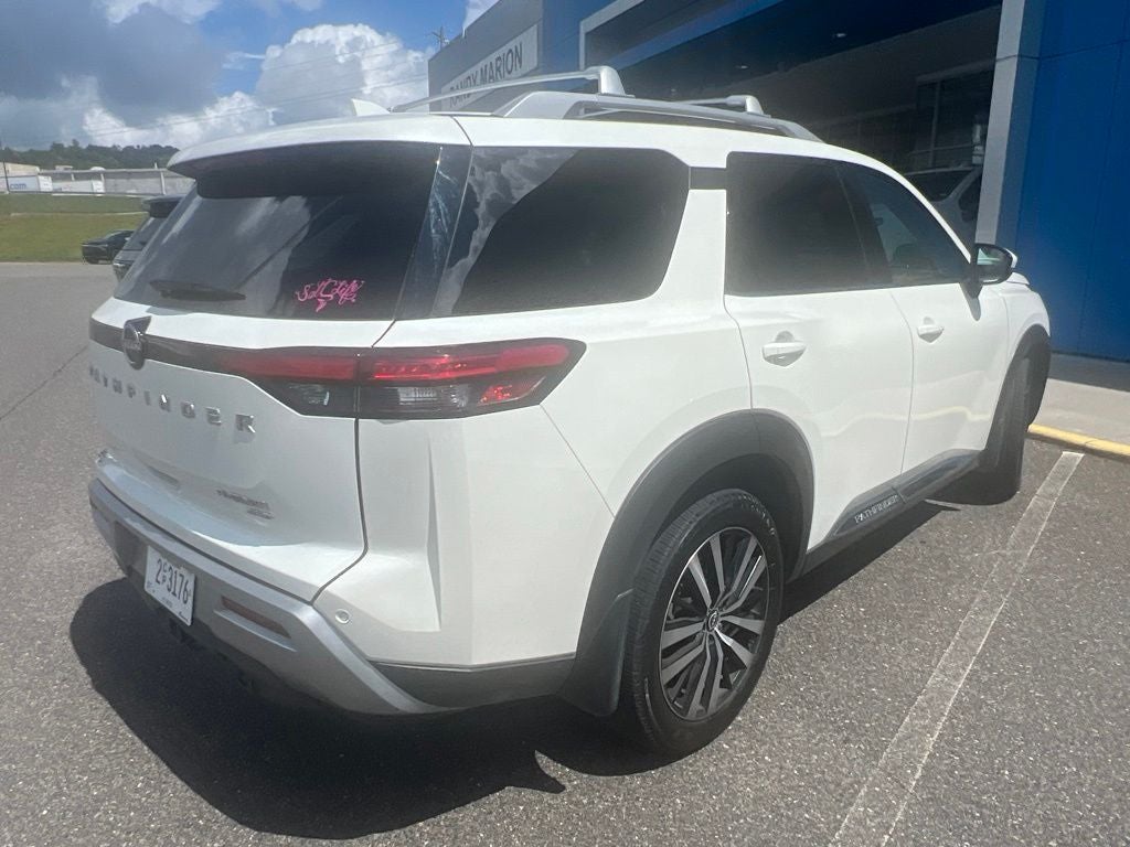 2024 Nissan Pathfinder Platinum