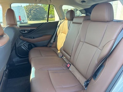 2022 Subaru Outback Touring XT