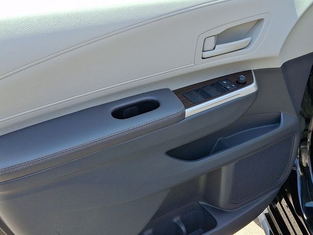 2024 Toyota Sienna LE 8 Passenger