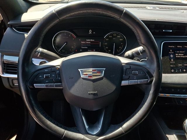 2021 Cadillac XT4 Luxury