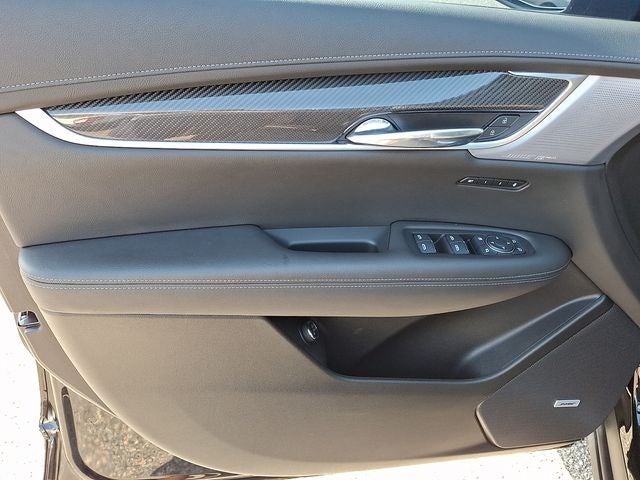 2025 Cadillac XT6 Sport