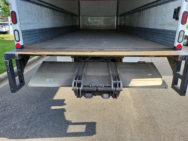 2018 International 4300 26FT BOX
