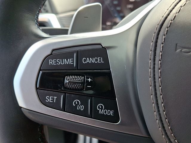 2025 BMW X5 M60i