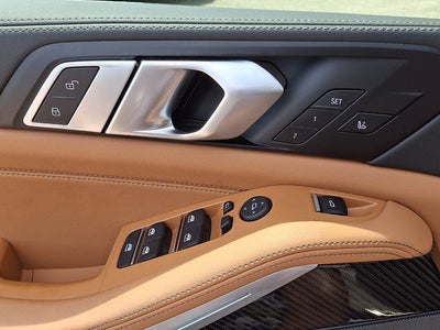 2025 BMW X5 M60i