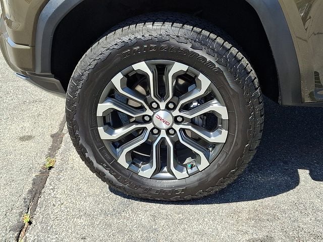 2023 GMC Canyon 4WD Denali