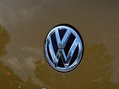 2016 Volkswagen Beetle 1.8T Dune