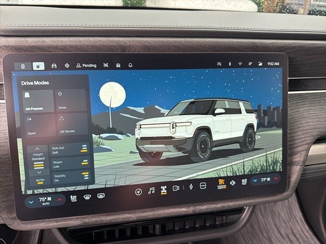 2025 Rivian R1S Adventure